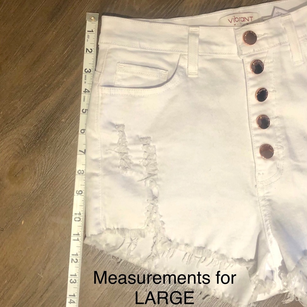 white high waisted shorts - Picture 11 of 11